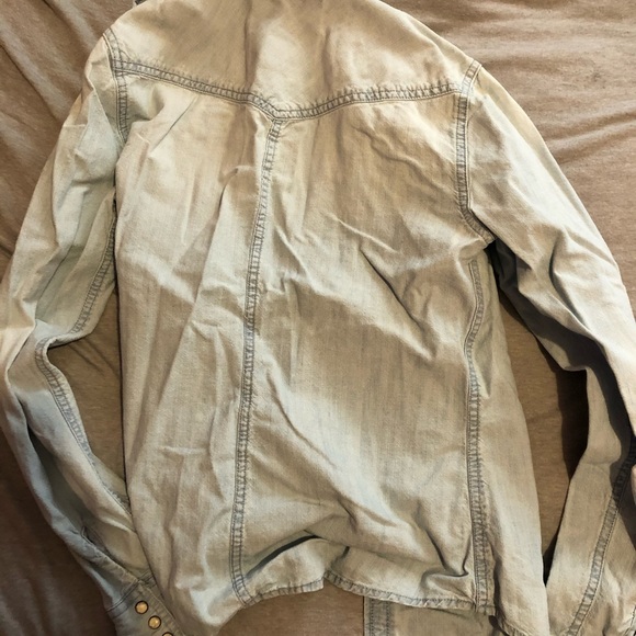 Denim shirt - Picture 2 of 3